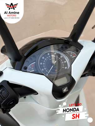 Honda Sh Let’s Go image 6