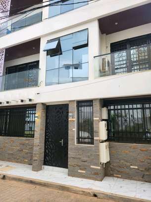 Appartement f4 aux mamelles au 3 e étage image 38