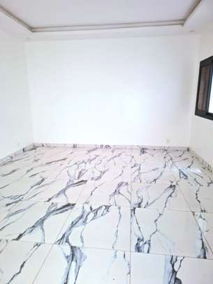 APPARTEMENTF4 à Mermoz image 5