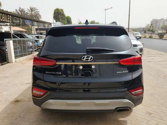 hyundai santafe 2020 image 2