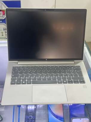 hp elitebook 6 G1A ryzen 5 pro image 3