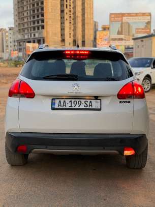Peugeot 2008 essence image 11
