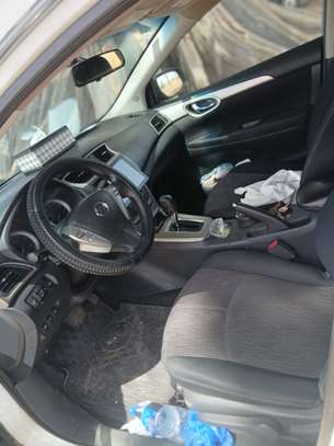 Nissan Sentra image 4