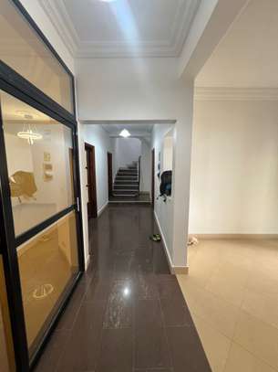 Villa R+1 Mermoz image 8