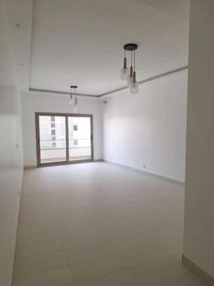 Appartement F4 à louer au point e image 3