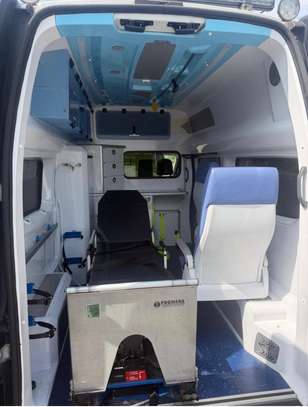 AMBULANCE MÉDICALISÉ image 7