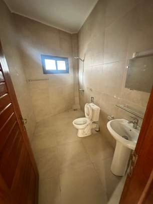 APPARTEMENT F5 À LOUER MARISTES image 3