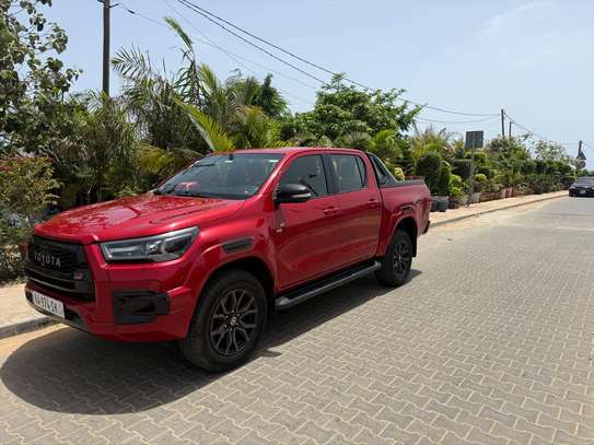 Hilux alta gama motor V6 gasolina image 5