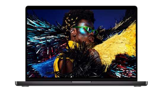 MacBook Pro 16" M5 Max (36 Go RAM / 2 To SSD) image 2