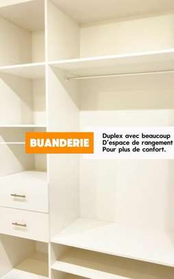 Duplex à louer avenue Djily mbaye vue sur port image 8