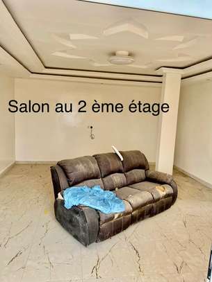 Villa R+2 TF à vendre à Kounoune dans une cité fermée image 4
