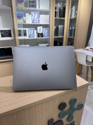 MacBook Air 2020 - M1 | 8GB RAM | 256 image 4