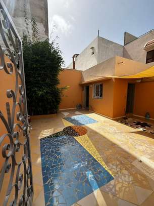Villa F4 à louer à louer aux Mamelles image 3
