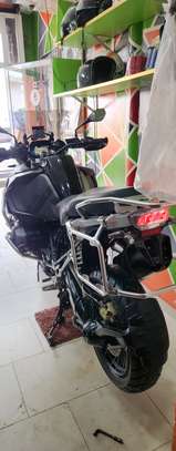 Bmw Gs treple black 2020 image 7