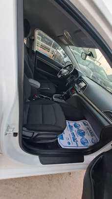 Hyundai Elantra 2018 image 14