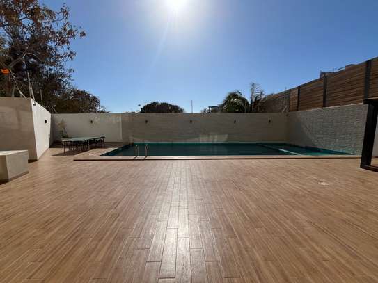 Appartement F4 à louer aux almadies image 12