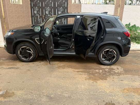 Mitsubishi outlander 2021 image 4