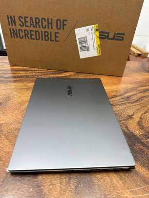 Asus Zenbook 14 Q415 M Ultra 5 Écran Tactile Oled image 2
