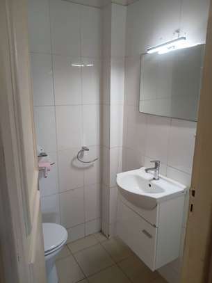 Appartement  à louer à la Pointe des Almadies image 5