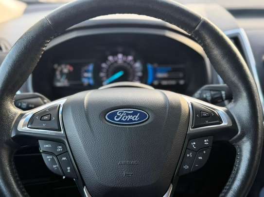 FORD EDGE TITANIUM 2022 image 9