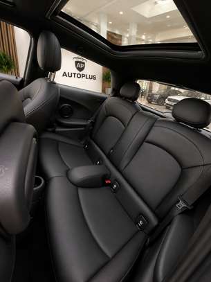 Mini Cooper 2018 image 6