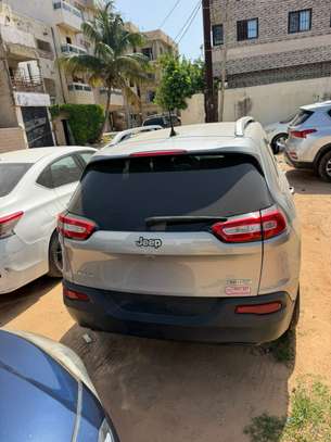 Jeep Cherokee 4x4 2.4 L 2017 image 2