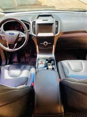 Location FORD EDGE TITANIUM image 9