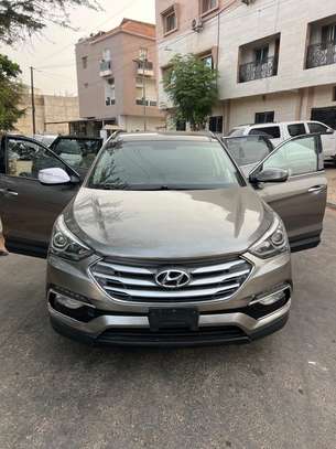Je vend ma Hyundai santafe 2017 automatic essence image 14