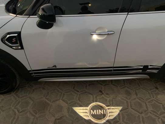 Mini Cooper Countrymane S image 11