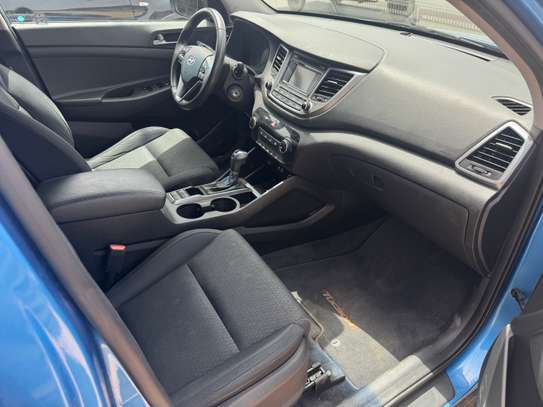 Hyundai Tucson image 2