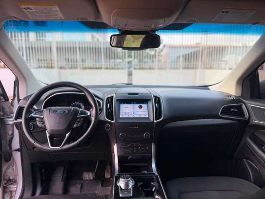 Ford Edge image 7