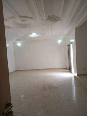 À LOUER au mamelle une villa R+1 Vu sur MER image 11