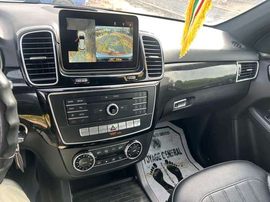 Mercedes GLE 350 image 7