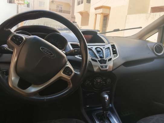 Ford Fiesta 2011 image 5