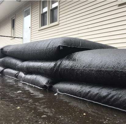 Quick dam flood bags / barriere pour inondations image 2