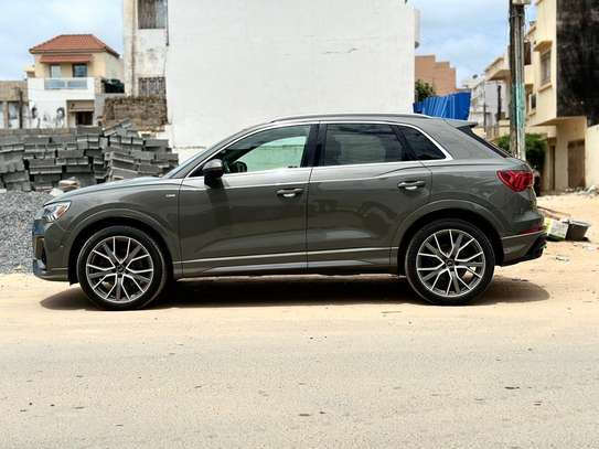 Audi Q3 S Line 2019 image 4