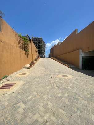 villa de plain-pied pieds dans l’eau Pointe des Almadies image 13