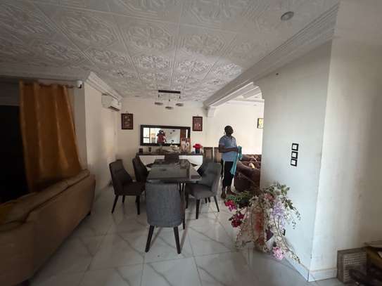 Maison neuve 2 étages avec terrasse image 6