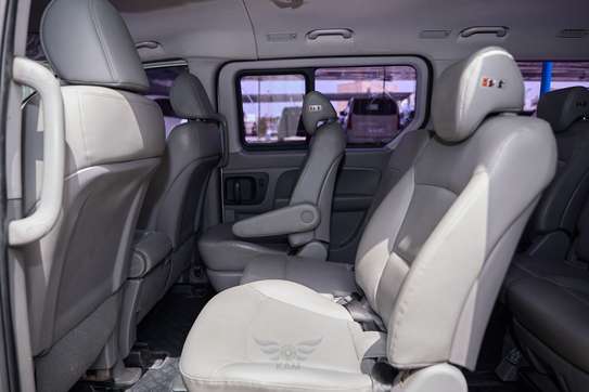 Hyundai Starex 2019 – 12 Places Très Confortable image 8