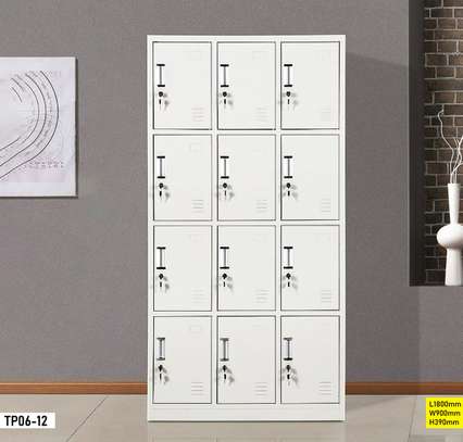 Armoire métallique 180 cm gris clair 5 étagères verrou image 8