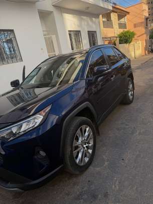 Toyota Rav 4 2019 image 4