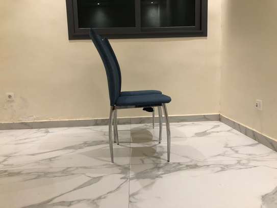 Table pliante et chaises image 5