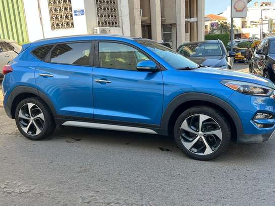 Hyundai tucson image 3