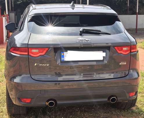 VENDS JAGUAR F-PACE V6 image 7