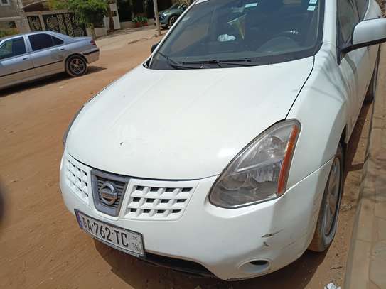 Nissan rogue image 2