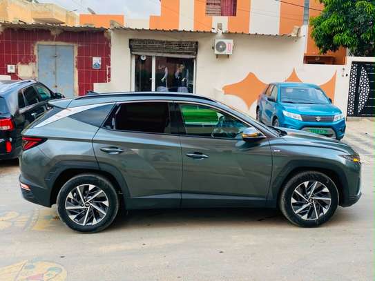 Hyundia Tucson image 7
