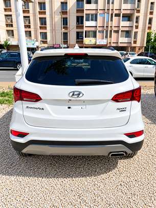 Hyundai Santa Fe Limited image 5
