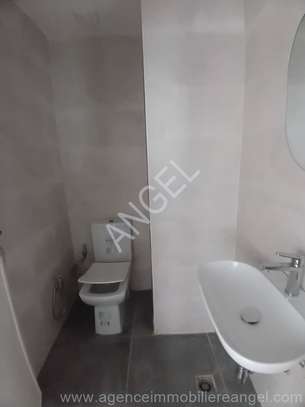 Ref_2711_GL  F5 Centre-Ville avec vue sur mer à louer image 7