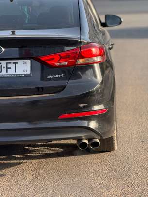 Hyundai Elantra Sport 2018  1.6L image 7