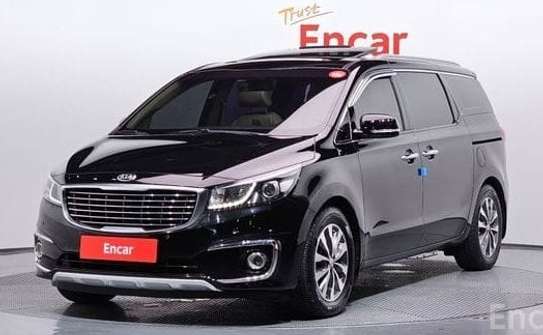 Kia Carnival luxe 9 places diesel 2017 image 2